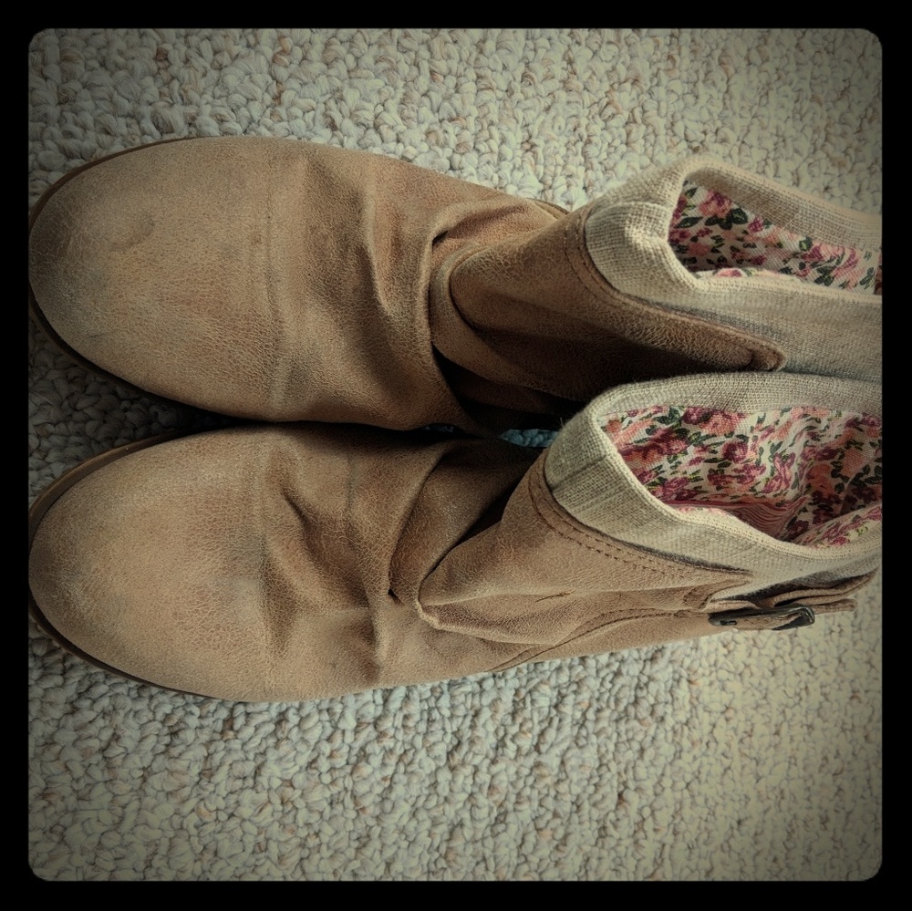 Roxy booties